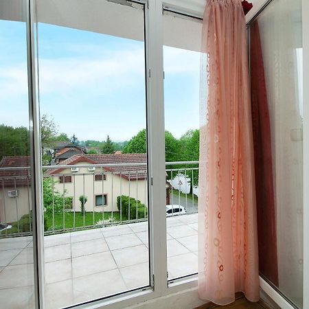 Giga Apartment Раковица Екстер'єр фото
